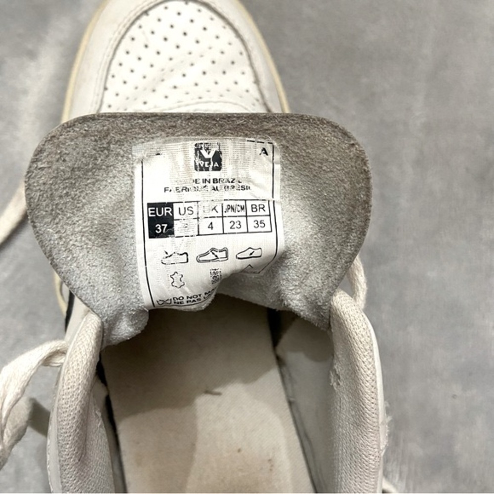 Veja V-10 sneakers shoes Size 6 - Picture 6 of 8